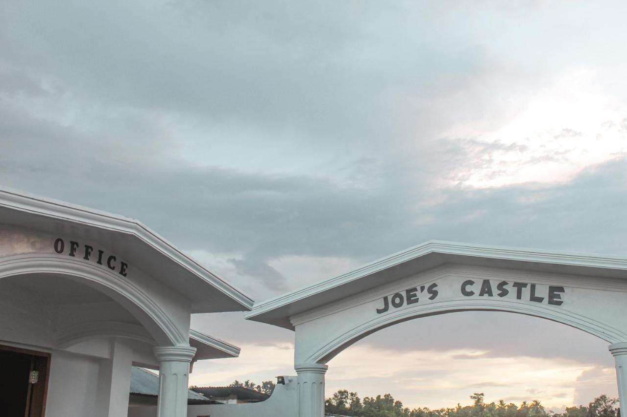 Joe'S Castle Bed and Breakfast Sagbayan Exteriör bild